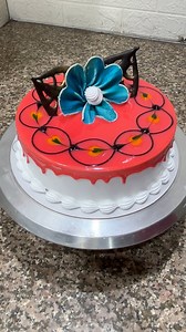 286K views · 2.5K reactions | Strawberry Cake Design Tutorial #cakes #viralreelsfacebook #trendingreelsvideo #amazingcakes #strawberrycakedesign | Cakecreation1911 | Facebook