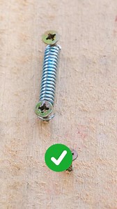 Easiest way to hook a spring | 5-Minute Crafts Men