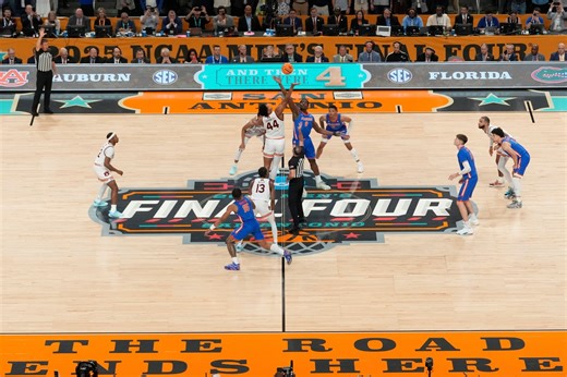 Bruce Pearl and center Dylan Cardwell speak with the media ahead of Tigers' Final Four vs Florida.