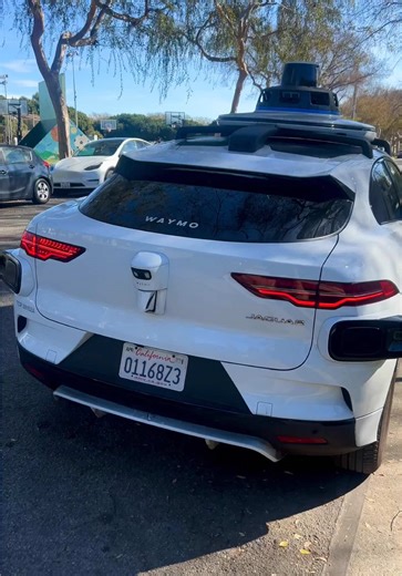#waymo #autonomo #autonomous #car #jaguar #future #electriccar #supercar #technology #selfdriving