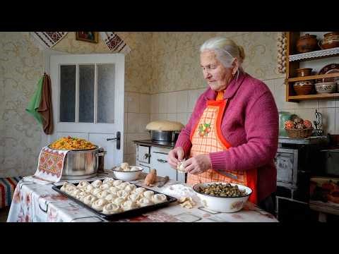 85-Year-Old Grandmother's Traditional Life & Secret Family Recipe in Remote Mountains