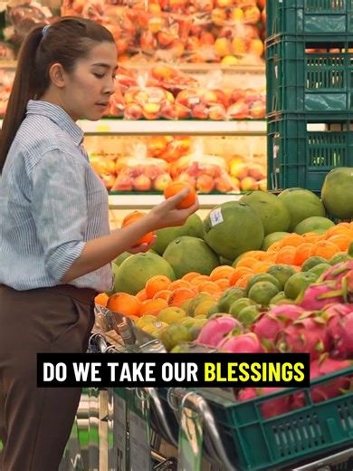 Let me ask you something… are you actually thankful? “In everything give thanks.” – 1 Thessalonians 5:18 Not just when life is easy. Not just when things go our way. True gratitude shows up in hardship too. Are we truly thankful? #BeThankful #Gratitude #FaithTok #ChristianTikTok #GiveThanks