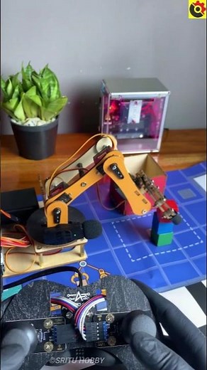 ACEBOTT Manual Control Robot Arm with ESP32 #robot #robotarm #esp32 ‪@sritu_hobby‬