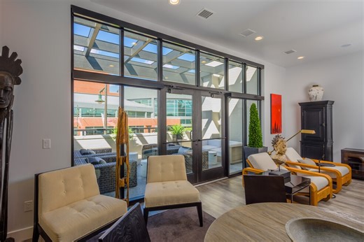 423 W College Ave, Appleton, WI 54911