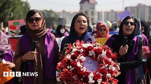 Afghanistan: Taliban break up women's rights protest in Kabul
