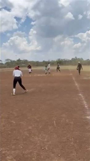 Softball training ASMR😂🔥#softball #wbsc #ruralpitch #sports #training