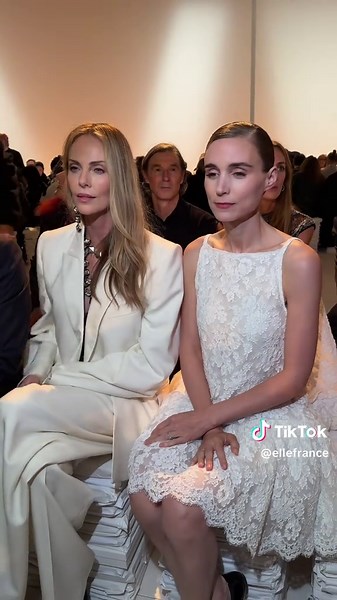 Charlize Theron et Rooney Mara au défilé Givenchy