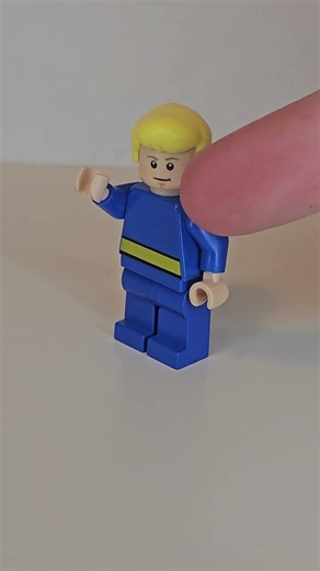 how to build vault boy as a minifigure