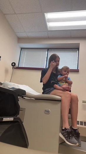 Moms deserve extra hours in a day to enjoy some alone time AND get a normal amount of sleep 😅 #singlemomlife #MomsofTikTok #momlife