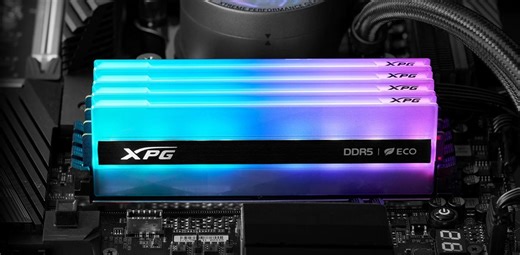 表面積の60%が光るメモリ。こんなのもうゲーミングライト商品だろ