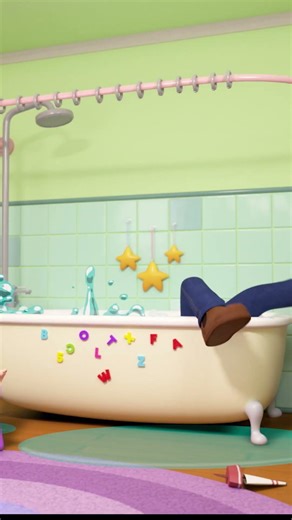 OH NO! Dad Falls in the Bath - Fun Bath Song 🛁🎶 #forkids #shorts #lellobee