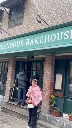 Landour Bakehouse - The Most Famous Bakery of India #mussoorie #landour #bakery