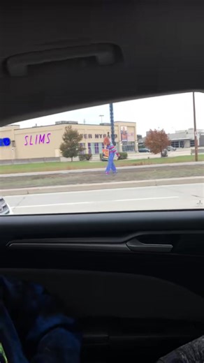 Real live Chucky Doll on the streets scaring people in their cars #real #live #chucky #doll #scary