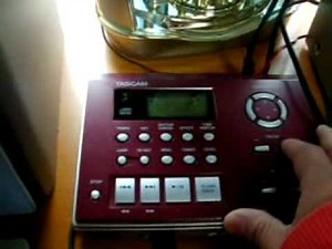 TASCAM　CD-GT2