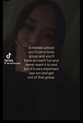 #vent #notme guys it’s Aunalee my account deleted let’s get back to 1K please