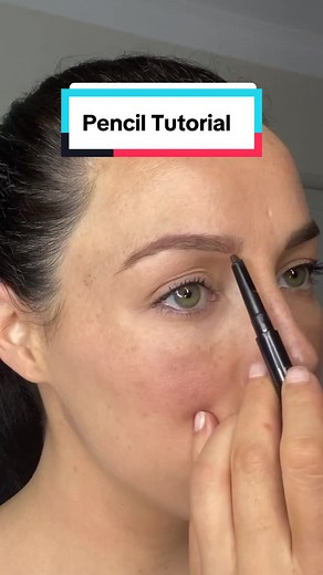 Eyebrow pencil tutorial using The Brow Technicians brow wow pencil shade: dark chocolate #eyebrowtutorial #eyebrows #eyebrowshaping #eyebrowpencil #thebrowtechnicians #browhack #makeup