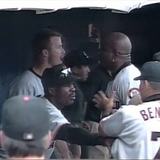 Last but not least... Bonds ran out of Padres to beat up to he took on his teammate Jeff Kent! ⚾ | Now or Never