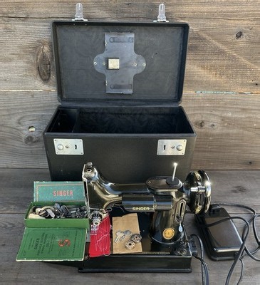 1952 Singer Featherweight 221 Sewing Machine w/ Case Attachments Manual AL176030 | eBay