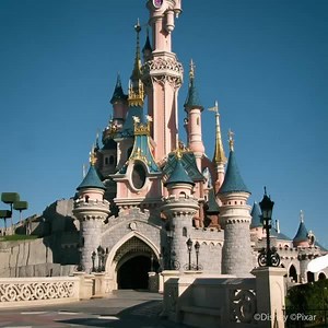 What's on your perfect Disneyland Paris itinerary? 🤔🤩 | Disneyland Paris