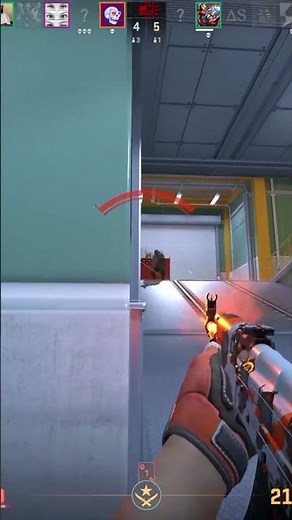 HOLDING THE BOMB DOWN! #shorts #cs2 #counterstrike