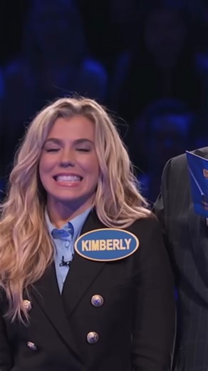 Kimberly Perry heats up Fast Money on Celebrity Family Feud