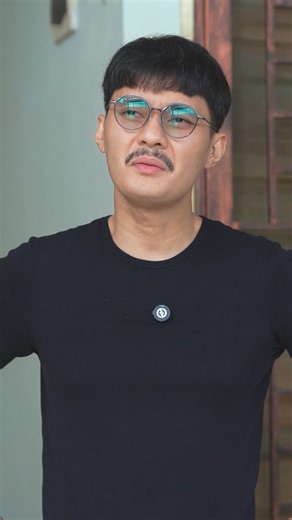 Ikram Noer on Instagram: "Tunggu mi nah bu Vin. Kubalaski 😒😒😒"