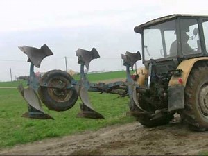 C360 + pług obracalny 3 skibowy Rabewerk