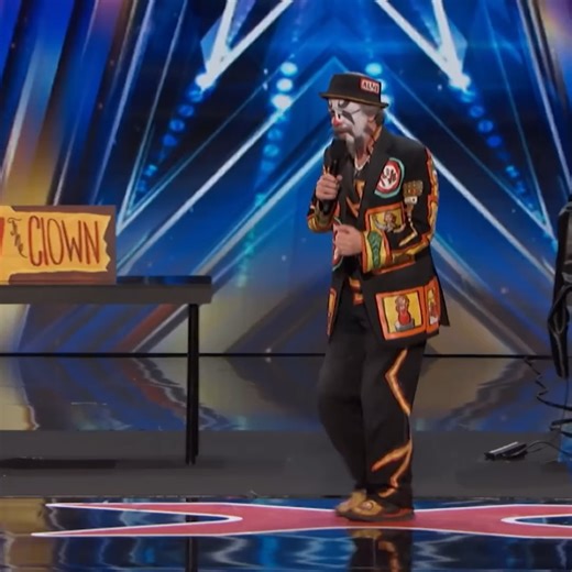 Jelly Boy The Clown SCARES The Crowd With JAW DROPPING Stunts! | YugantarPravah.Com