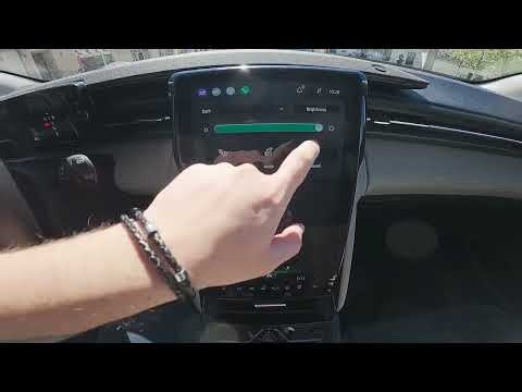 FORD Explorer EV (2023) – Come cambiare luminosità dello schermo