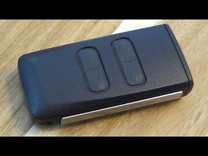 How to replace the key battery of an Aston Martin