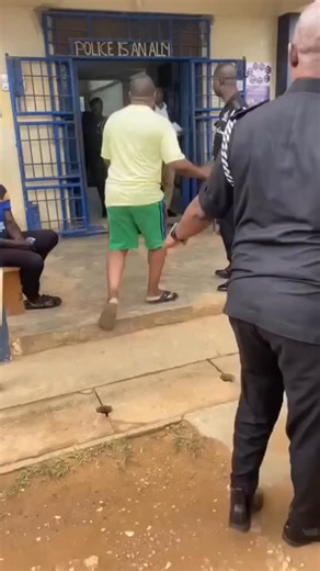 The Ghana Police Service has arrested two military personnel and two civilians suspected involved in an attempted robbery at Longshine Mining Company Limited in Obouhu, a suburb of Prestea. #GhanaTalksRadio | Ghanatalksradio