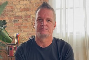 DISTURBED's DAN DONEGAN Opens Up About Battle With Gout: It 'Is No F***ing Joke'
