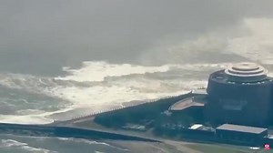 Tsunami waves are hitting Hawaii sudden water level rise seen in Kahului, Nawiliwili, Honolulu, and Pearl Harbor. (Images/Video courtesy : X) #Tsunami #earthquakes #Hawaii | Deccan Chronicle