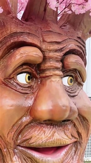 It's here! The talking cherry blossom tree!#animatronicproduct #TalkingTree #animatronictree