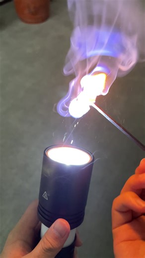 I think this flashlight is pretty decent. It’s a practical tool. #TiktokShopSpringGlowUp #gift #skyfire #bright #flashlight