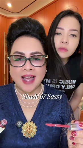 Padahal cocok lo mahhh, mau pake yang tua atau muda