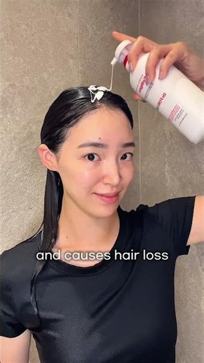 The right way to wash your hair if you’re losing hair.