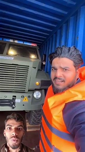 Container me bomb disposal truck mila 😱😱 #viral​ #viralshort​ #youtube​ #youtubeshorts​ #trending​