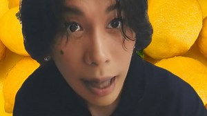 米津玄师：你回答我！你们把我的《lemon》改成这样对得起我吗？look at my eyes！