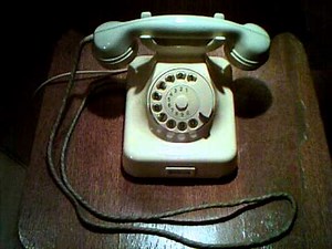 Klingeln von Wählscheibentelefon Typ W48