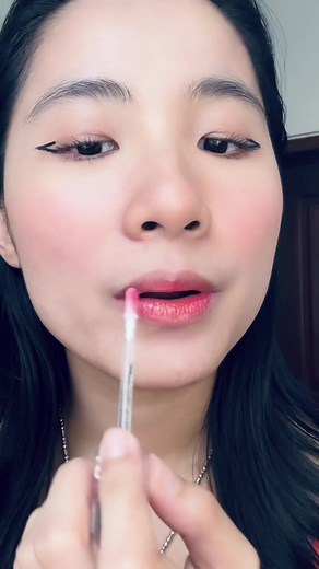 Replying to @Yeon. គ្មានចេះអីទេ រាល់ថ្ងៃនឹង គូរបានចេះគូរទេ 😂😂 •IG: Sunflower__nyny