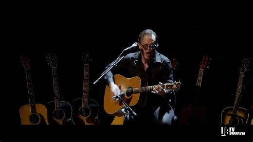 Joe Bonamassa Official - "Woke Up Dreaming" - Live at the Vienna Opera House Follow or stream Joe here: https://joeb.me/FolloworStreamJB | Joe Bonamassa