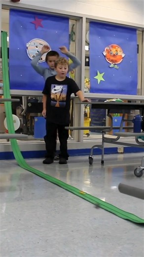 Racing Matchbox cars down a window ramp—exploring speed, gravity, and friendly competition through play! ⬇️ #STEMPlay #AfterSchoolLearning #SchoolAgeSTEM #LearningThroughPlay #HandsOnLearning | The Learning Lamp | Facebook