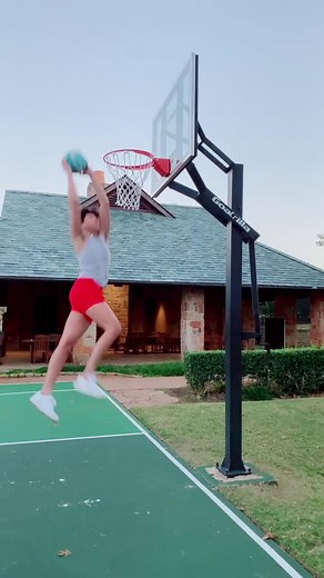The last dunk tho!!