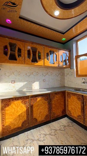 اوس نيم په نيمه ارزانه قيمت سره په 👈 25 لاکه افغاني WhatsApp. 078 098 3327 , 93767616548 👇 د کور مکمل ويډيو لينک په کمینټ کي کتلي شي 💢💢 مساحت. 300 متر مربع ( ۳ بيسوي ) 💢💢 اطاقونه. 4 باب عصري او لوي اطاقونه 💢💢 تشنابونه. 5 باب کاشي شوي تشنابونه 💢💢 آشپزخانه. يو باب کاشي شوي الماري لرونکي آشپزخانه 💢💢 حال. يو لوي حال 💢💢 مهمانخانه. يو باب عصري چي ځانته لاره لري 💢💢 ادرس. جلال اباد ښار اوومه ناحیه سبز اباد ساحه | SWS property & business center سيد وزير سادات رهنماءمعاملات