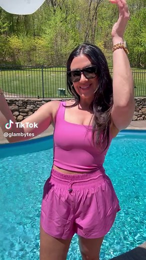 Amazon Solar Inflatable Floating Pool Lights ☀️These LED ball lights automatically change between 7 colors every 25 seconds and add such a fun ambiance to your pool. #amazonfinds #amazoninfluencer #founditonamazon #amazonhome #poolparty #poolgoals #partydecor #nightswim #solarlights #outdoorspace #pooldecor