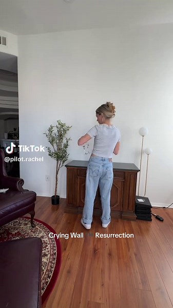 Exploring the Valley: The Crying Wall Story