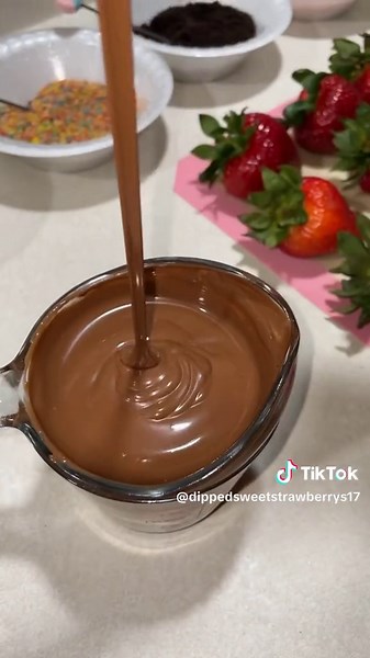 dippedsweetstrawberr on TikTok