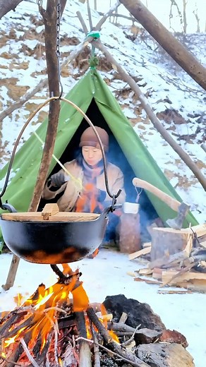 31 - Tent Camping Tips Easy Baking Over the Campfire #camping #tentcamping.mp4 | Chynna Kinder