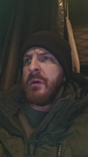 the guy literally abandoned his child in freezing temperatures. truly, a stand up guy #ice #america #trending #usa #immigration